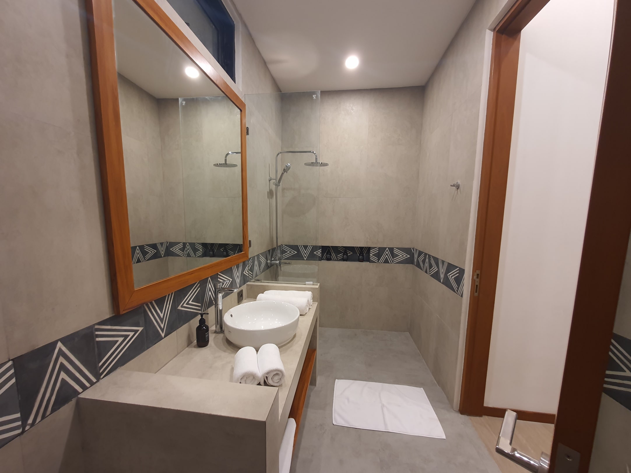 Bath 1-3b-min