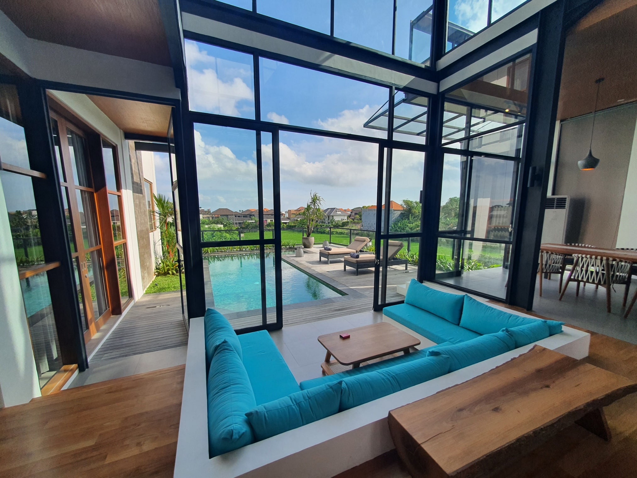 casa-esquine_Living Rc-min